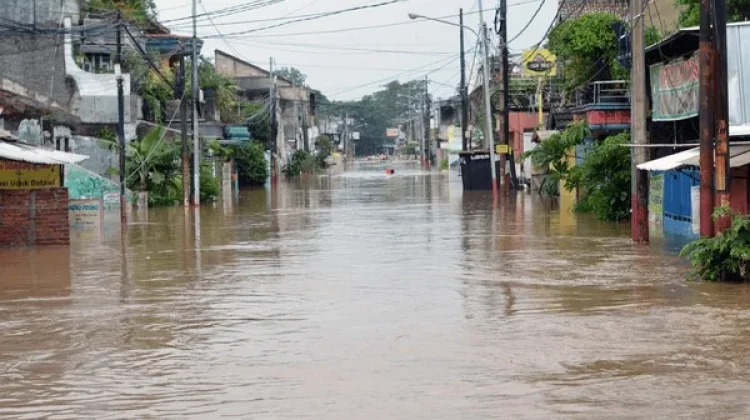 Hujan Deras Guyur Jakarta, Ini Sebaran Permukiman Terdampak Banjir