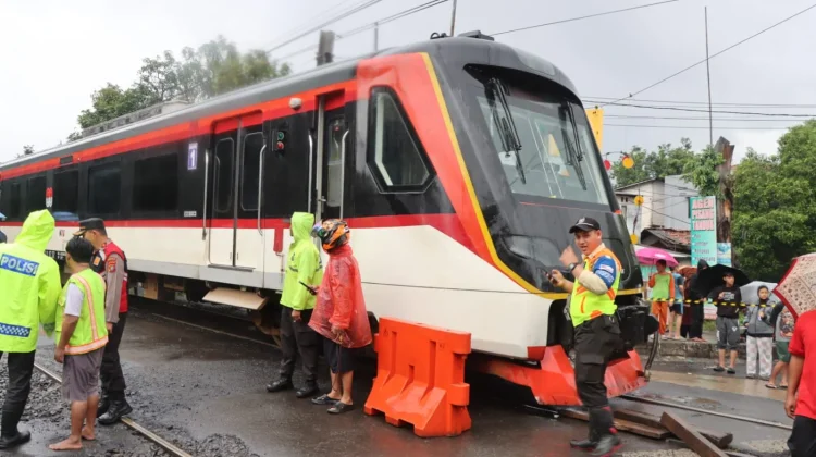 Tabrakan Kereta Bandara Soetta, Polisi Periksa Sopir Truk