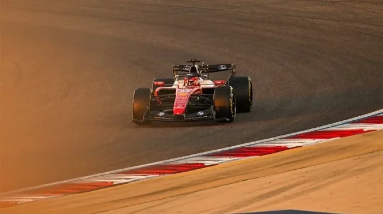Pembalap Ferrari Leclerc Salip Juara Bertahan Noris