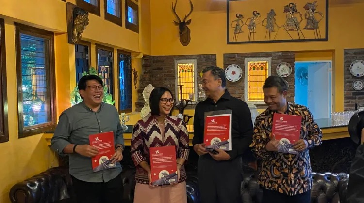 Program PLTS 100 GW Dinilai Butuh Reformasi Regulasi Energi