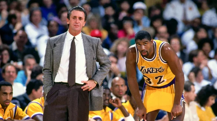 Pat Riley Patung Pelatih Pertama Lakers