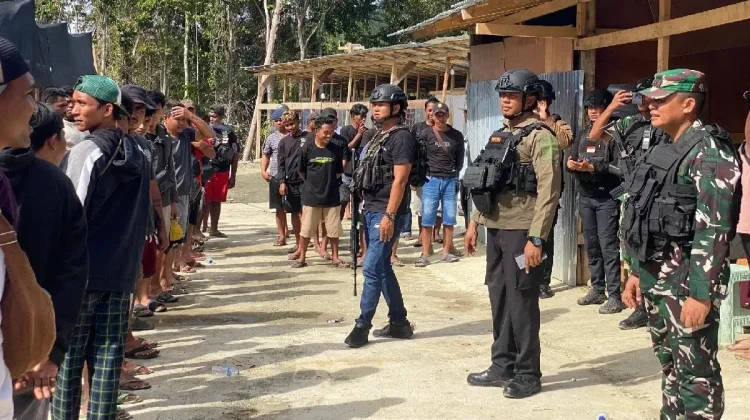 Pascaserangan KKB, Polisi Evakuasi 198 Orang di Tambang Emas Nabire