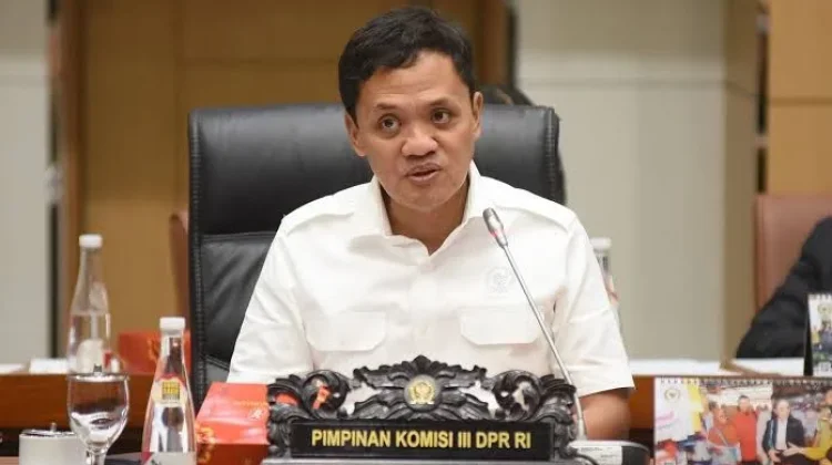 Komisi III DPR Minta Tuntutan Mati Fandi Ramadhan Dikaji Ulang