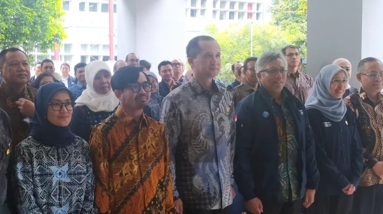 Mentrans Buka Pameran Ekspedisi Patriot Kembangkan Kawasan Transmigrasi