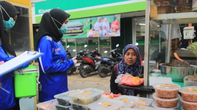 Dinkes Uji Sampel Panganan Ramadan di Tangerang