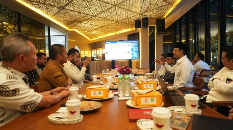 Mensos Minta Daerah Kawal Data Bansos