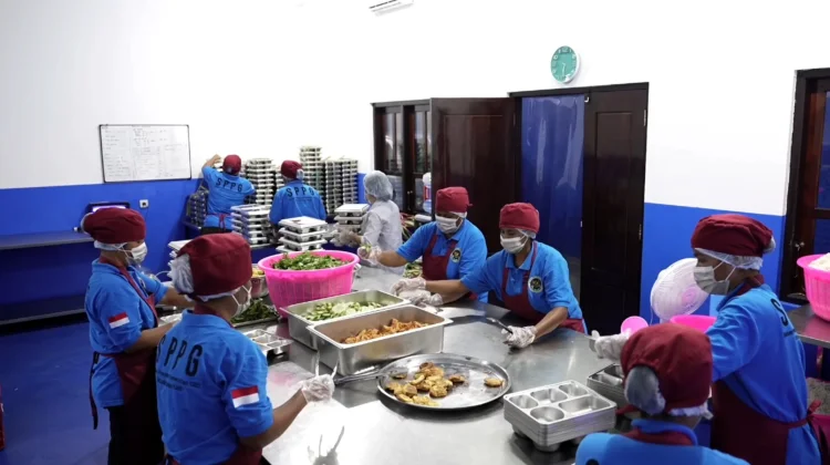 BGN Bantah Anggaran Bahan Makanan MBG Rp15.000 Per Porsi