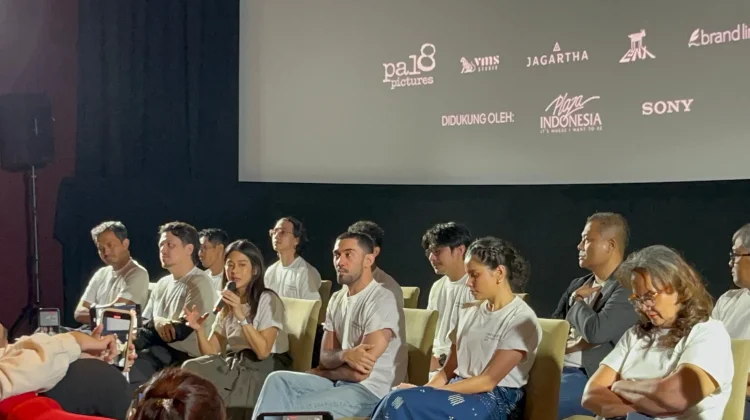 Reza Rahadian dan Dian Sastro Ceritakan Peran di Film 'Laut Bercerita'