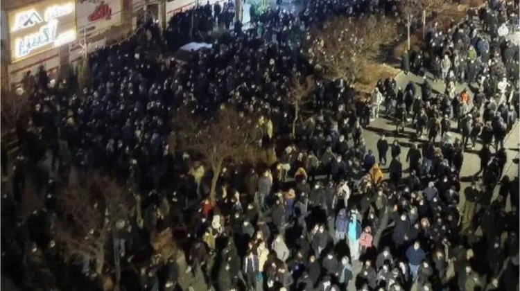 Mahasiswa Iran Kembali Berdemo saat Kampus Dibuka Pascaprotes