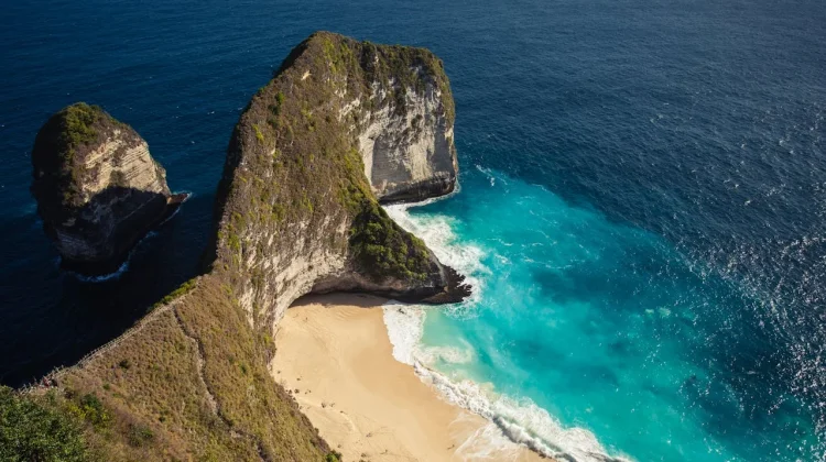 Bali Dipilih Jadi Tuan Rumah Pembuka Red Bull Cliff Diving 2026