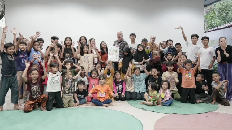 KUAI Haymond Gelar Buka Puasa Bersama Sanggar Anak Akar