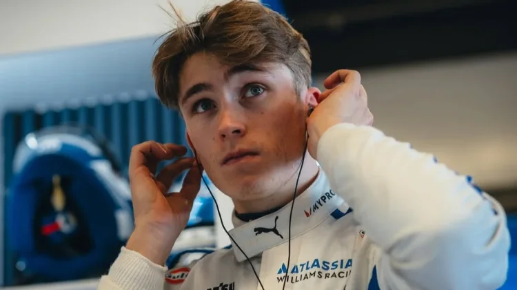 Pembalap Williams Luke Browning Selamat dari Kecelakaan di Suzuka