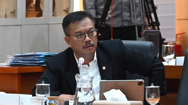 Kebijakan WFA Perusahaan Swasta, DPR: Jangan Potong Cuti Tahunan Karyawan