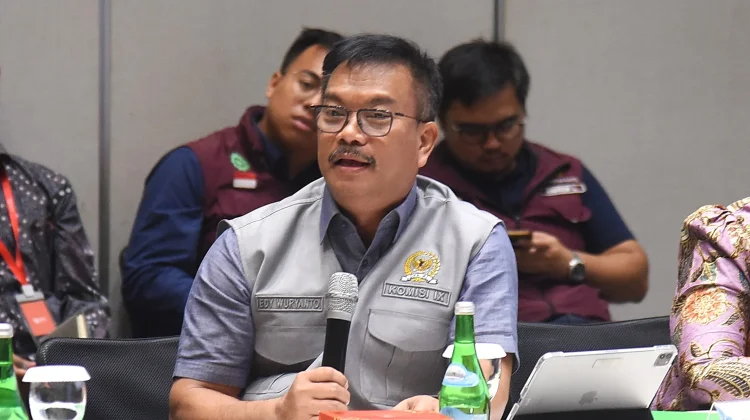 Lindungi Hak Pekerja, Legislator PDIP Usul THR Dibayar H-14