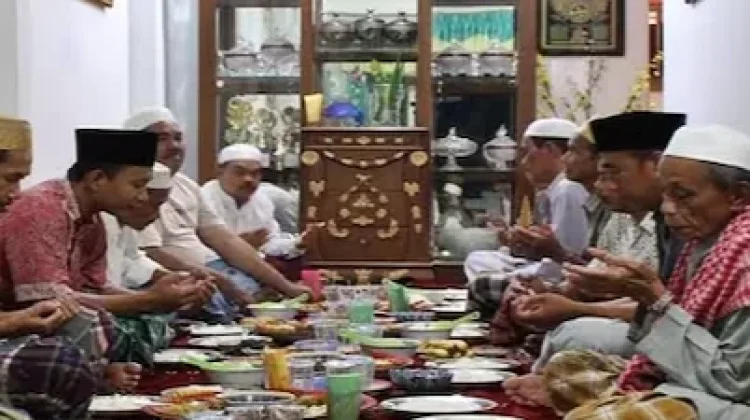 Khidmatnya Suru Maca, Tradisi Doa Bersama di Sulawesi Selatan