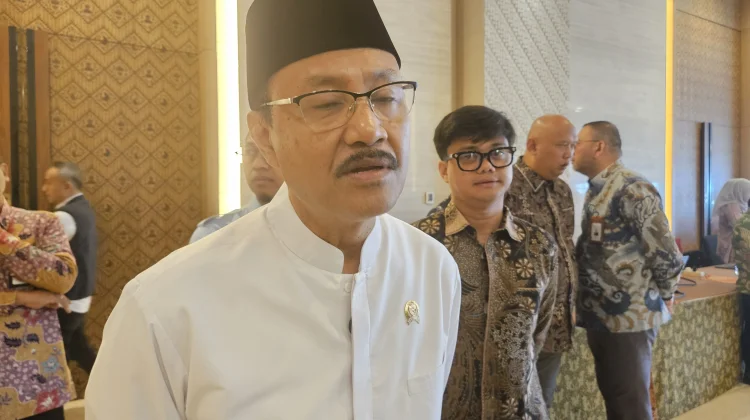 Mensos Akui Kekurangan Guru untuk Sekolah Rakyat