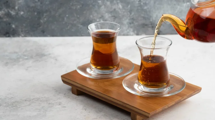 Hindari Minum Teh saat Buka Puasa, Ini Dampaknya bagi Kesehatan