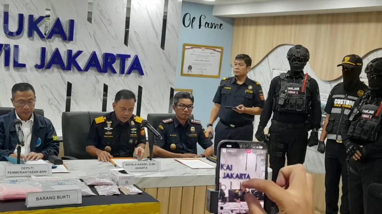 BNN-Bea Cukai Gagalkan Penyelundupan  Ribuan Ekstasi dari Luxembourg