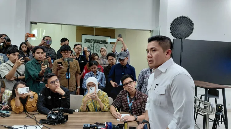 Seskab Bantah Program MBG Pangkas Anggaran Pendidikan