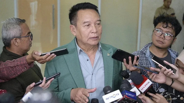 Pemerintah Diminta Bersikap atas Serangan Terbuka Israel ke Iran