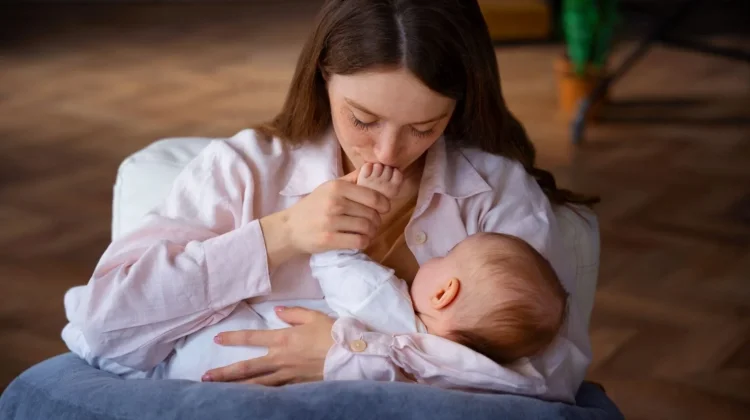 Tips Aman Puasa bagi Ibu Menyusui agar ASI Tetap Optimal