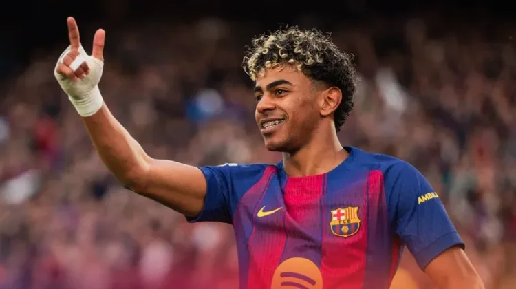 Hansi Flick Rayakan Laga ke-100 dengan Kemenangan atas Villareal 4-1