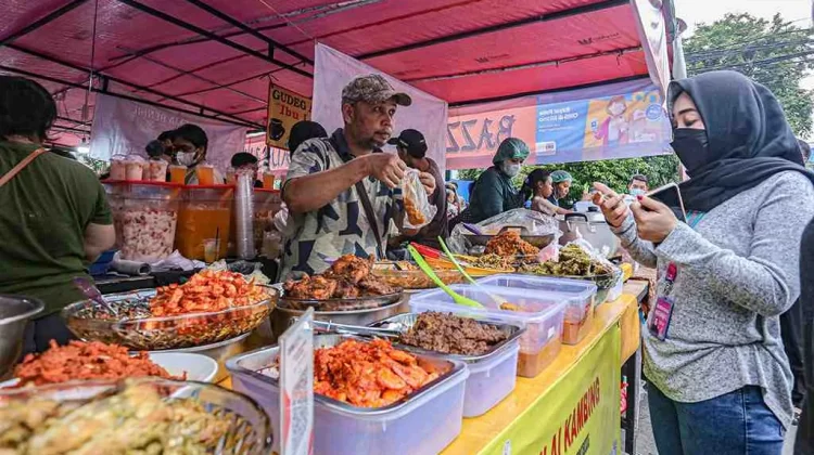 Intip 10 Rekomendasi Berburu Takjil Terlengkap Jabodetabek