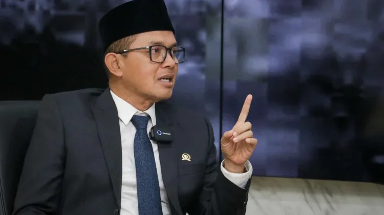 Pantau Jemaah Umrah, DPR Minta Pemerintah Buka Layanan Informasi Satu Pintu