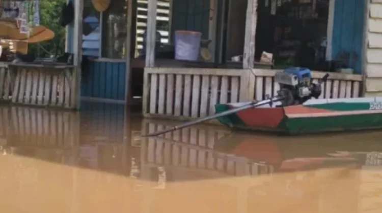 Banjir Sembakung Meluas, Akses Darat Lumpuh