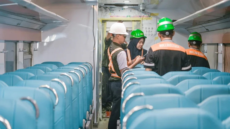 Tiket Kereta Lebaran Terjual Dua Juta Kursi, Kereta Ekonomi Kerakyatan Diminati