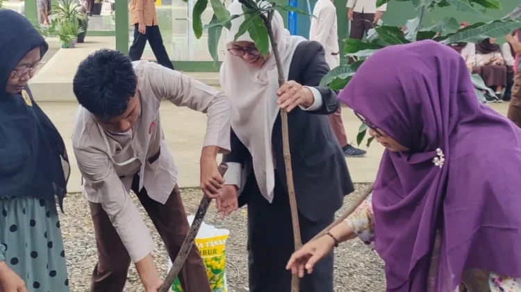 Bulan Ramadan, Sekolah di Bekasi Selenggarakan Pesantren Ekologi