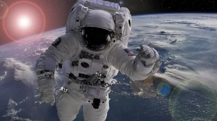Cerita Astronaut Berpuasa di Luar Angkasa: antara Misi dan Ibadah Ramadan