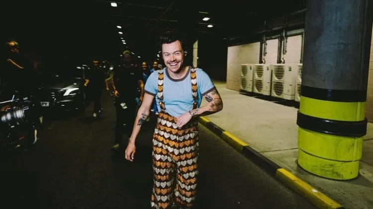 Harry Styles Rilis Film Konser di Netflix