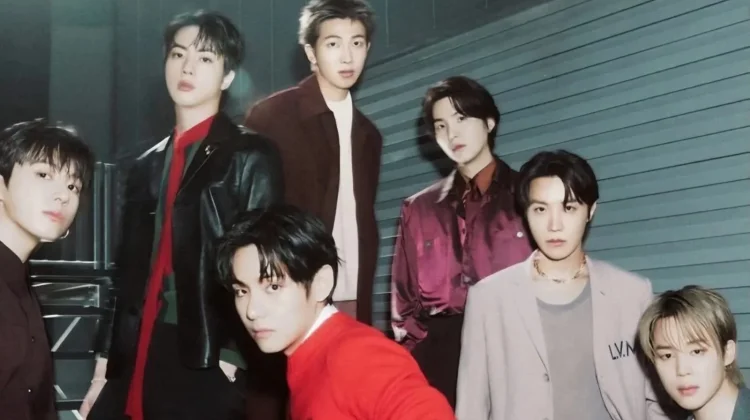 BIGHIT MUSIC Bantah Rumor Pemangkasan Durasi Comeback BTS di Gwanghwamun Square