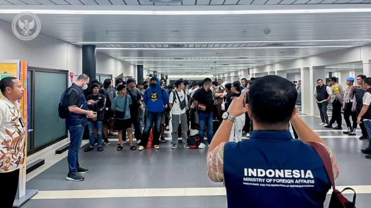Sepekan, Hampir 600 WNI Eks Penipu Daring Kamboja kembali ke Indonesia