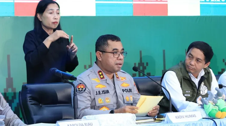 Polda Riau Bekuk 15 Tersangka Jaringan Perburuan Gajah Sumatra Lintas Provinsi