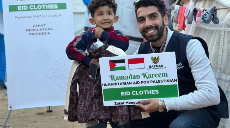 Baznas Distribusikan 2.400 Pakaian bagi Pengungsi di Gaza