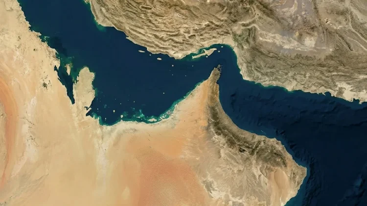 Seberapa Penting Selat Hormuz untuk Dunia? Intip Jawabannya