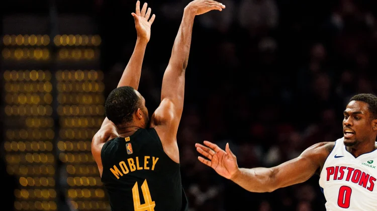 Cavaliers Hentikan Dominasi Pistons dengan Menang Tipis 113-109
