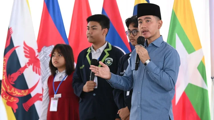 Era Transformasi Digital, Wapres Dorong Guru dan Orang Tua Kuasai AI