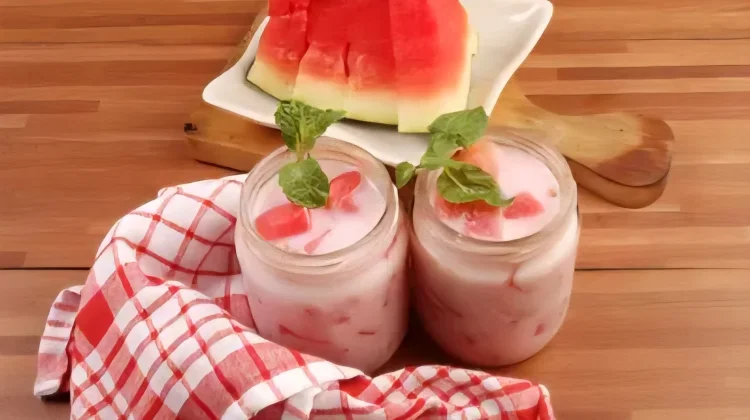 Resep Simpel Es Susu Semangka untuk Buka Puasa