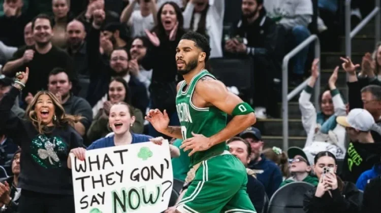 Jayson Tatum Kembali Perkuat Boston Celtics saat Menang Atas Mavericks
