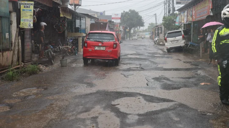 DPRD Kota Bekasi Mendorong Rekayasa Lalu Lintas di Lokasi Jalan Rusak