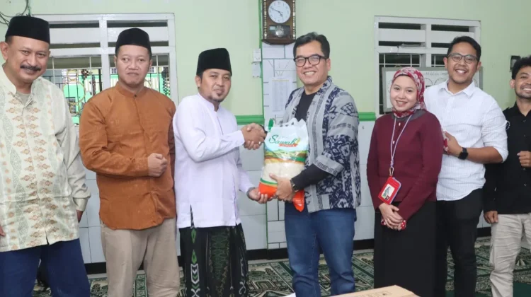 Forwatan dan Industri Sawit Hadirkan Kebahagiaan Ramadan untuk Anak Yatim