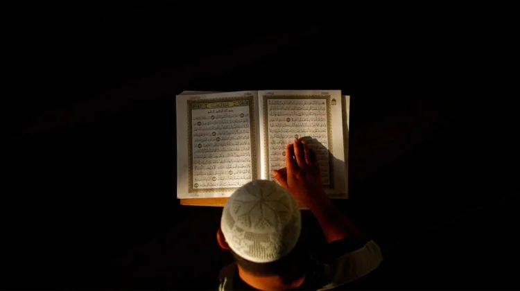 Umat Islam Diingatkan Tak Sekadar Membaca Al-Qur’an