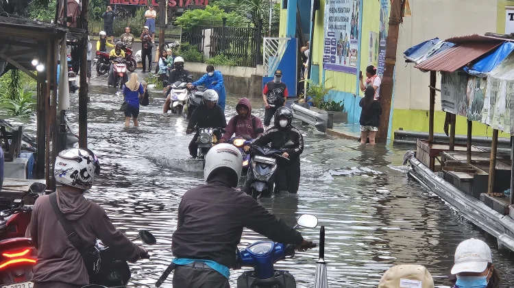 Kota Tangerang Tetapkan Status 'Siaga' Banjir
