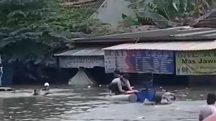 BPBD Tangerang Selatan Tetapkan Status 'Siaga 1' Banjir