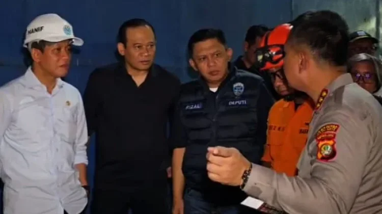 Longsor TPST Bantargebang, Menteri LH Sebut Pemprov Jakarta Harus Tanggungjawab