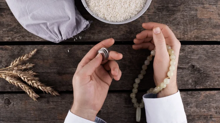 Simak Bacaan Niat Zakat Fitrah Lengkap untuk Diri Sendiri dan Keluarga