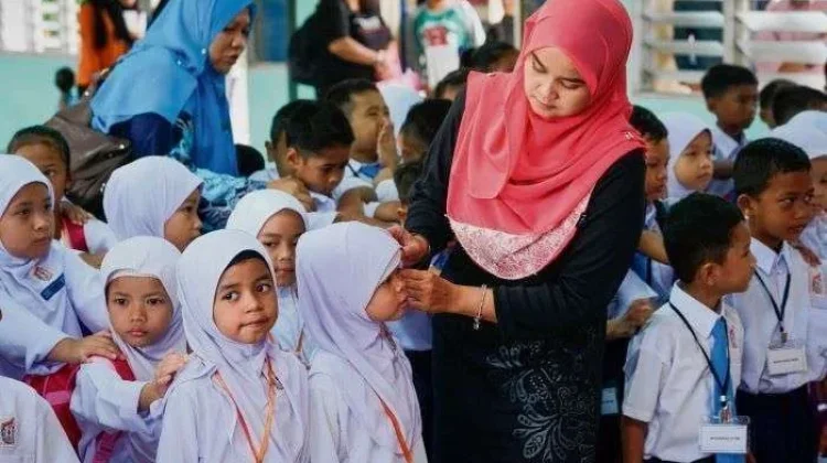 Pemda Banyak Belum Tahu Aturan Guru ASN Bisa Mengajar di Sekolah Swasta